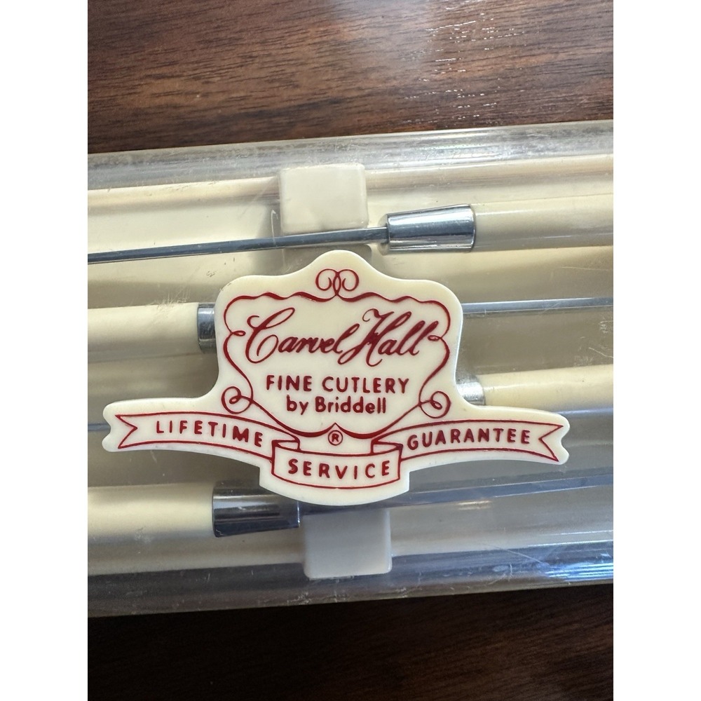 Carvel Hall Vintage Set of 4 Steak Knives with Original Case Briddell Cutlery